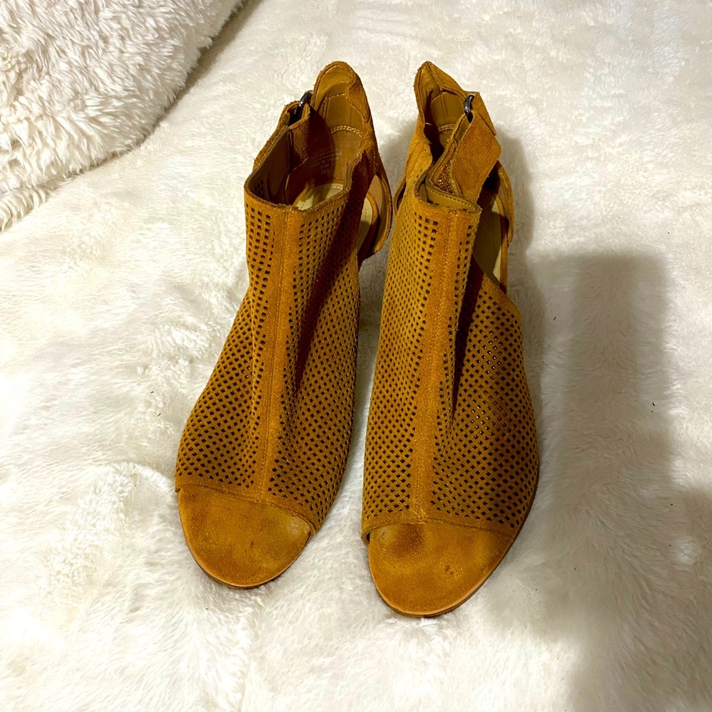 Marc Fisher oped toed ankle boots!